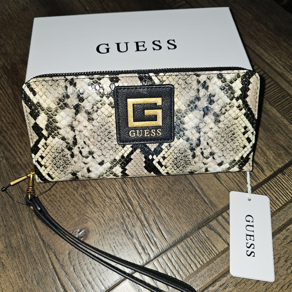 Guess wallet